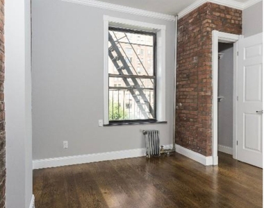 West 103rd Street - Photo Thumbnail 2