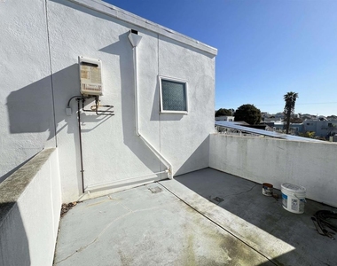 317 Cortland Ave - Photo Thumbnail 18
