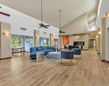 8521 Villa La Jolla Drive - Photo Thumbnail 17