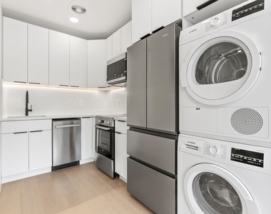 854 Prospect Place - Photo Thumbnail 2