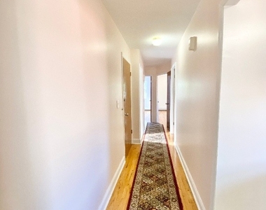 70-69 Walnut Street - Photo Thumbnail 10