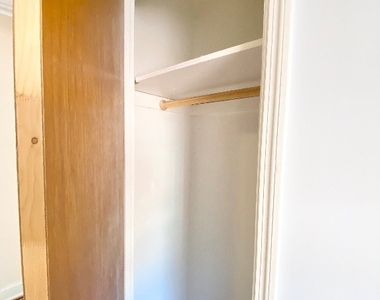 70-69 Walnut Street - Photo Thumbnail 12