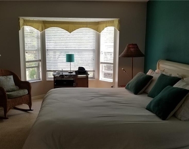8951 Veranda Way - Photo Thumbnail 14
