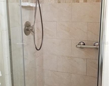 8951 Veranda Way - Photo Thumbnail 16