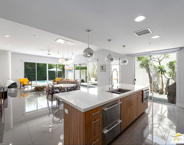 791 E Twin Palms Drive - Photo Thumbnail 5