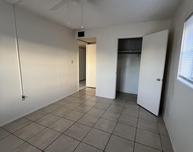 190 E Olmstead Drive - Photo Thumbnail 17