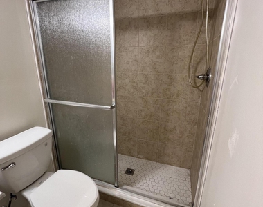 190 E Olmstead Drive - Photo Thumbnail 3