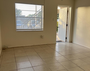 190 E Olmstead Drive - Photo Thumbnail 20