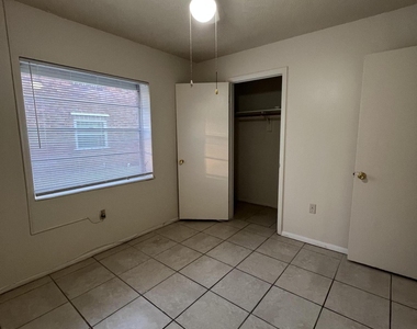 190 E Olmstead Drive - Photo Thumbnail 19