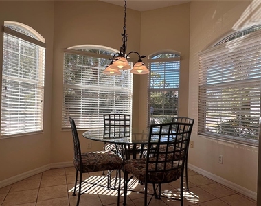6251 Wingspan Way - Photo Thumbnail 4