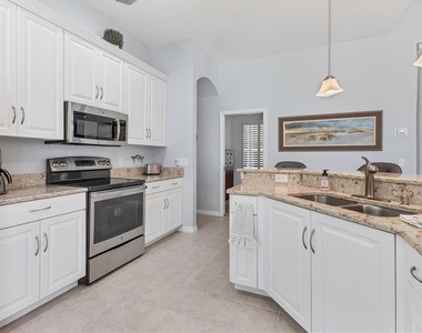 4358 Mirabella Circle - Photo Thumbnail 10