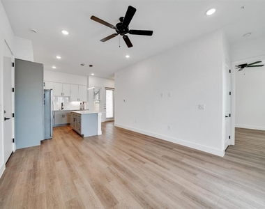 1601-320 Mustang Drive - Photo Thumbnail 1
