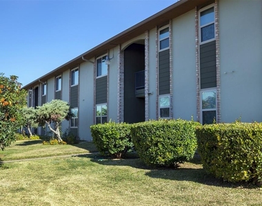 300 E Mann Road - Photo Thumbnail 1