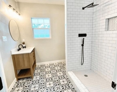 6716 Jefferson Boulevard - Photo Thumbnail 15