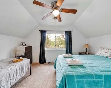 8001 Briarwood Lane - Photo Thumbnail 21