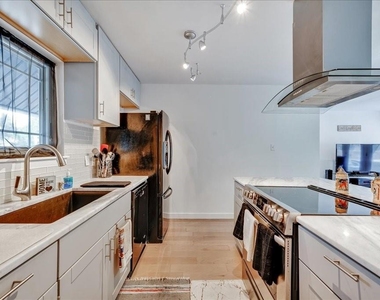 8001 Briarwood Lane - Photo Thumbnail 11