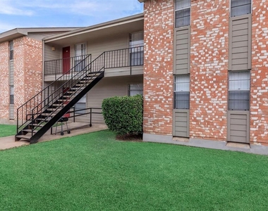 3144 Nw 33rd St - Photo Thumbnail 3