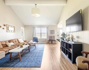 883 Indigo Springs Lane - Photo Thumbnail 19