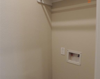615 Hayman Street - Photo Thumbnail 17