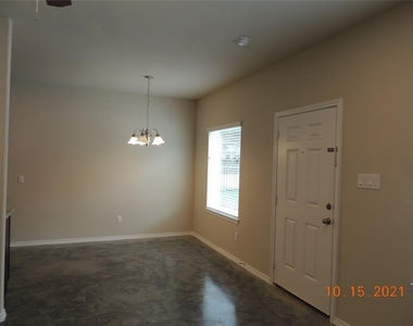 615 Hayman Street - Photo Thumbnail 21