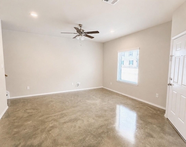 615 Hayman Street - Photo Thumbnail 16
