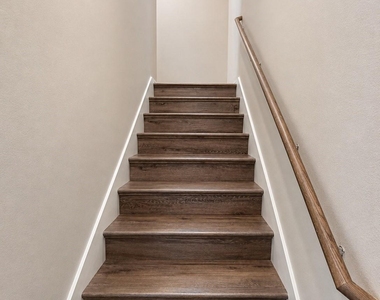 615 Hayman Street - Photo Thumbnail 23