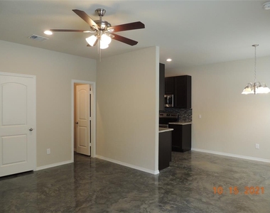 615 Hayman Street - Photo Thumbnail 19