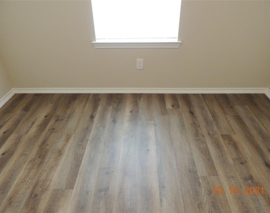 615 Hayman Street - Photo Thumbnail 25