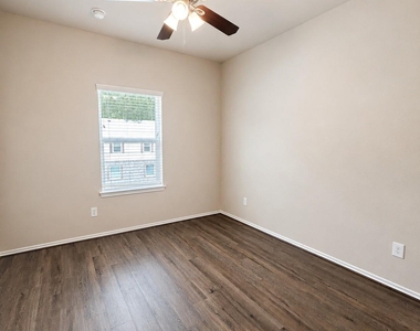 615 Hayman Street - Photo Thumbnail 31