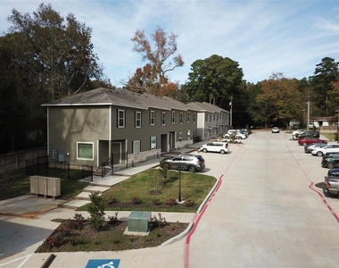 615 Hayman Street - Photo Thumbnail 5