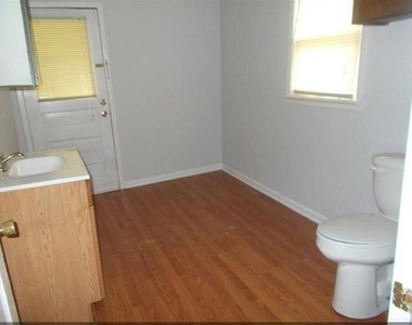 435 E Avenue J - Photo Thumbnail 28