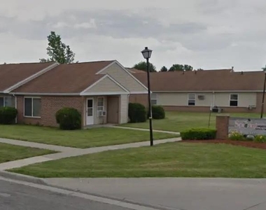 980 Meadow Ln - Photo Thumbnail 6