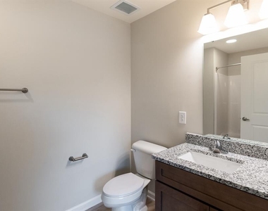 3432 Carr Rd - Photo Thumbnail 20