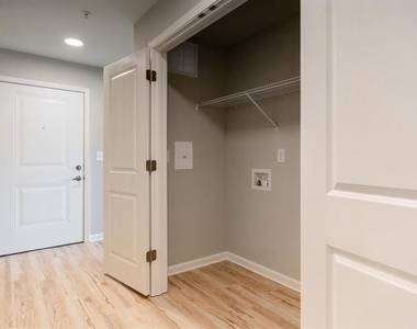 3432 Carr Rd - Photo Thumbnail 18