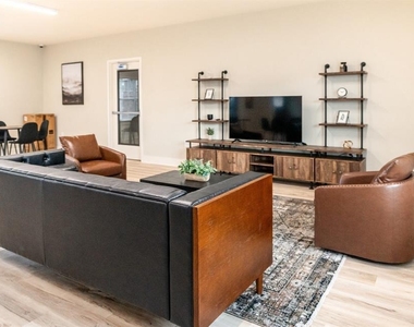 3432 Carr Rd - Photo Thumbnail 8