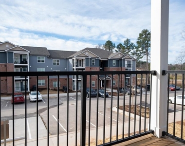 3432 Carr Rd - Photo Thumbnail 6