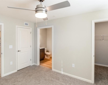 3432 Carr Rd - Photo Thumbnail 17