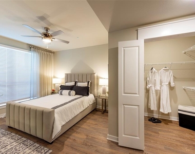 1724 Partnership Way - Photo Thumbnail 24