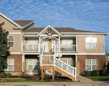 3800 Falcon Crest Dr - Photo Thumbnail 1