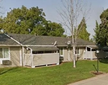 2654 Mcgregor Dr - Photo Thumbnail 2