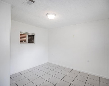 2020b Rosalee Street - Photo Thumbnail 21