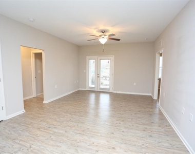 6015 Bristol Bluffs Cir - Photo Thumbnail 4