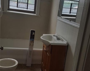 1828 Rosedale Street - Photo Thumbnail 28