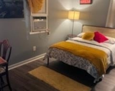 1828 Rosedale Street - Photo Thumbnail 15