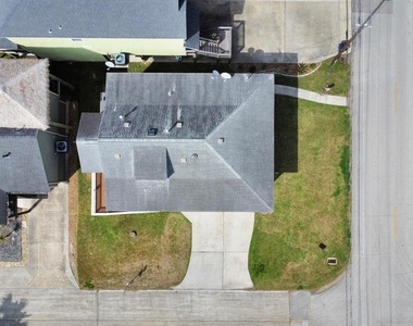 710 Kipp Avenue - Photo Thumbnail 2