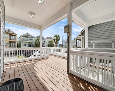 710 Kipp Avenue - Photo Thumbnail 30