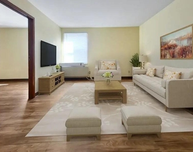 21 E St Joseph St - Photo Thumbnail 2