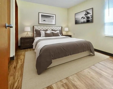 21 E St Joseph St - Photo Thumbnail 3