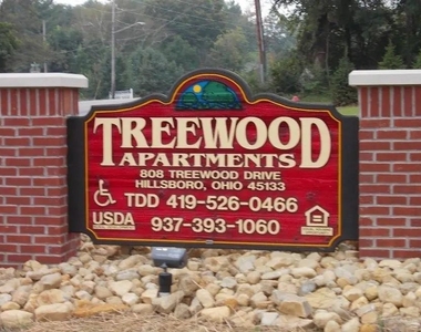 808 Treewood Dr - Photo Thumbnail 7