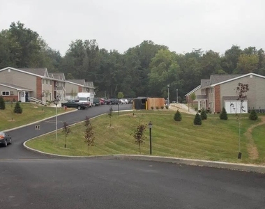 808 Treewood Dr - Photo Thumbnail 8